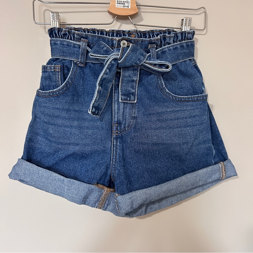 SWS Denim Co Women's Blue S High Waisted Paperbag Waist Jean Shorts W/ Belt
